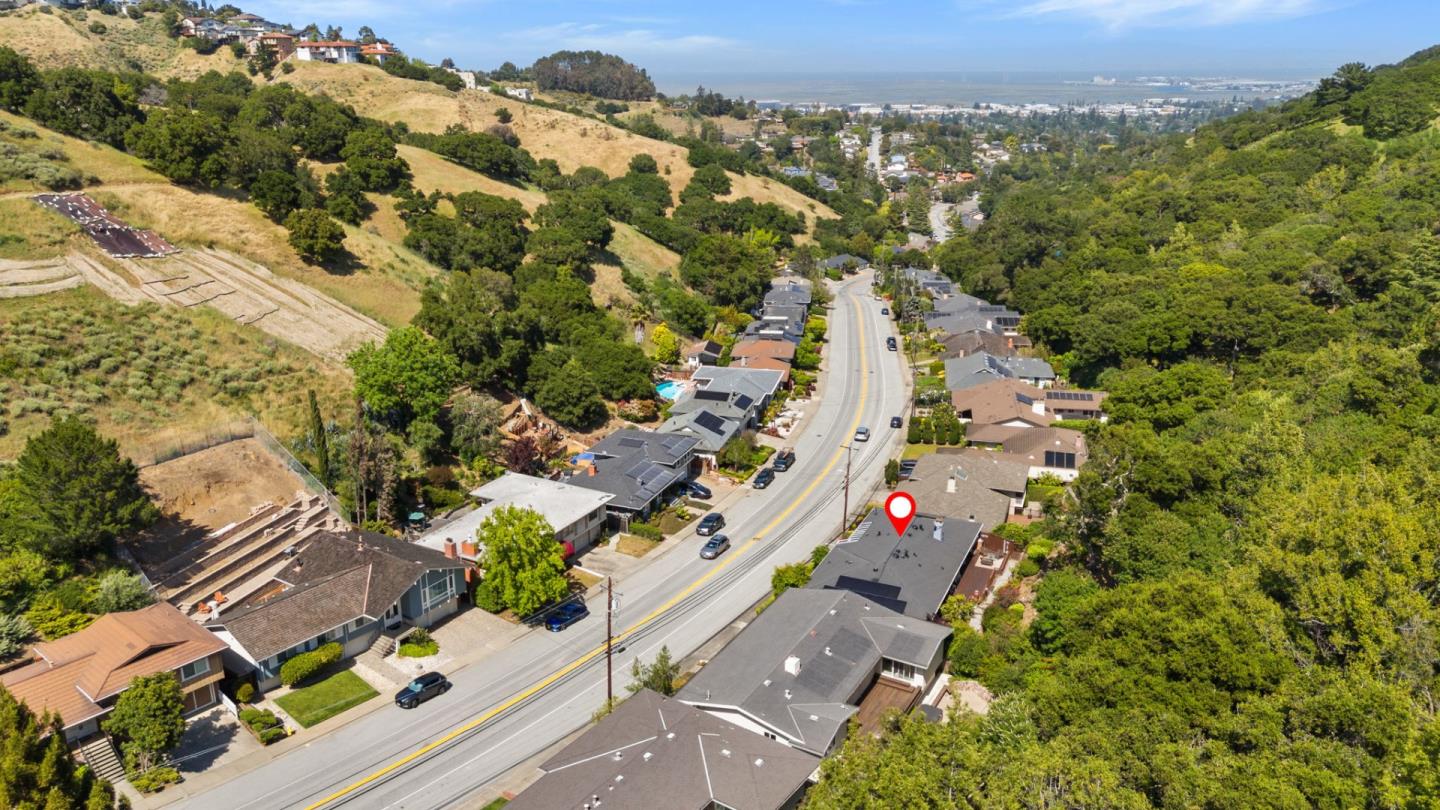 Detail Gallery Image 45 of 50 For 3155 Brittan Ave, San Carlos,  CA 94070 - 3 Beds | 2/1 Baths