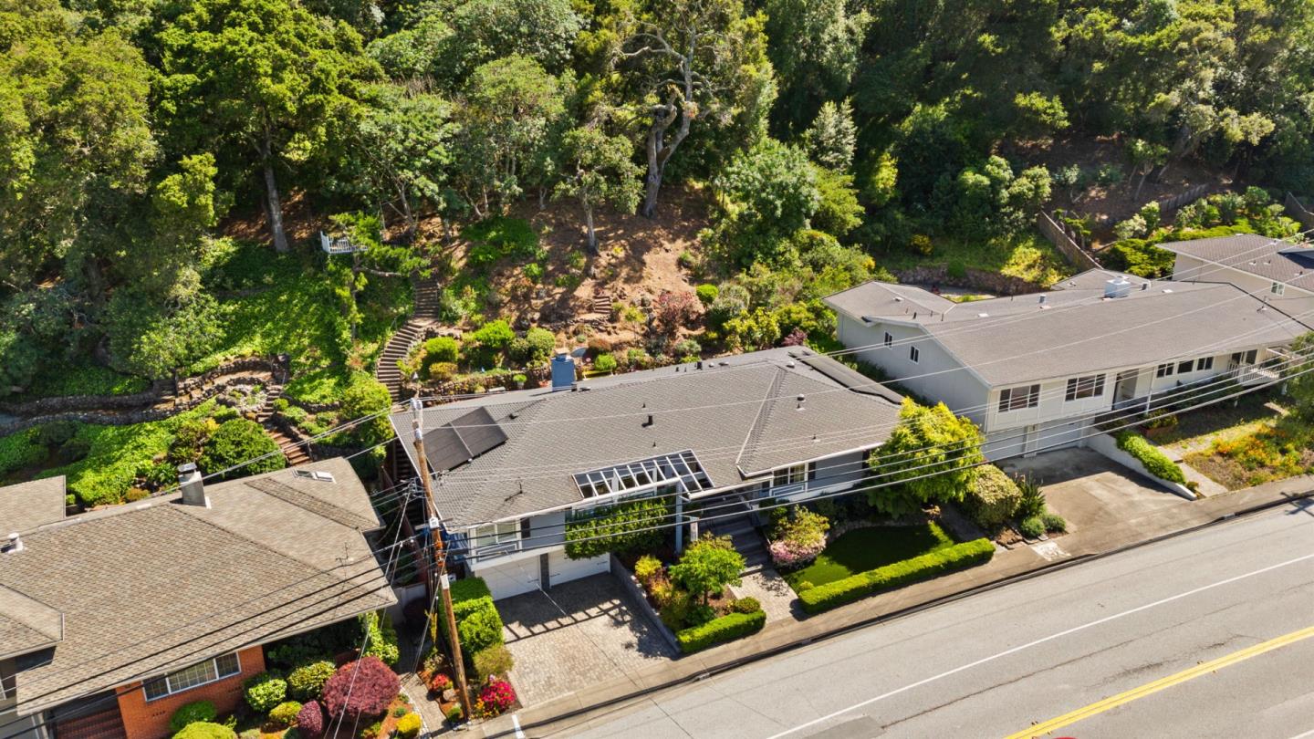 Detail Gallery Image 46 of 50 For 3155 Brittan Ave, San Carlos,  CA 94070 - 3 Beds | 2/1 Baths
