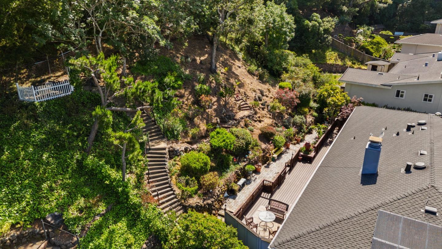 Detail Gallery Image 49 of 50 For 3155 Brittan Ave, San Carlos,  CA 94070 - 3 Beds | 2/1 Baths