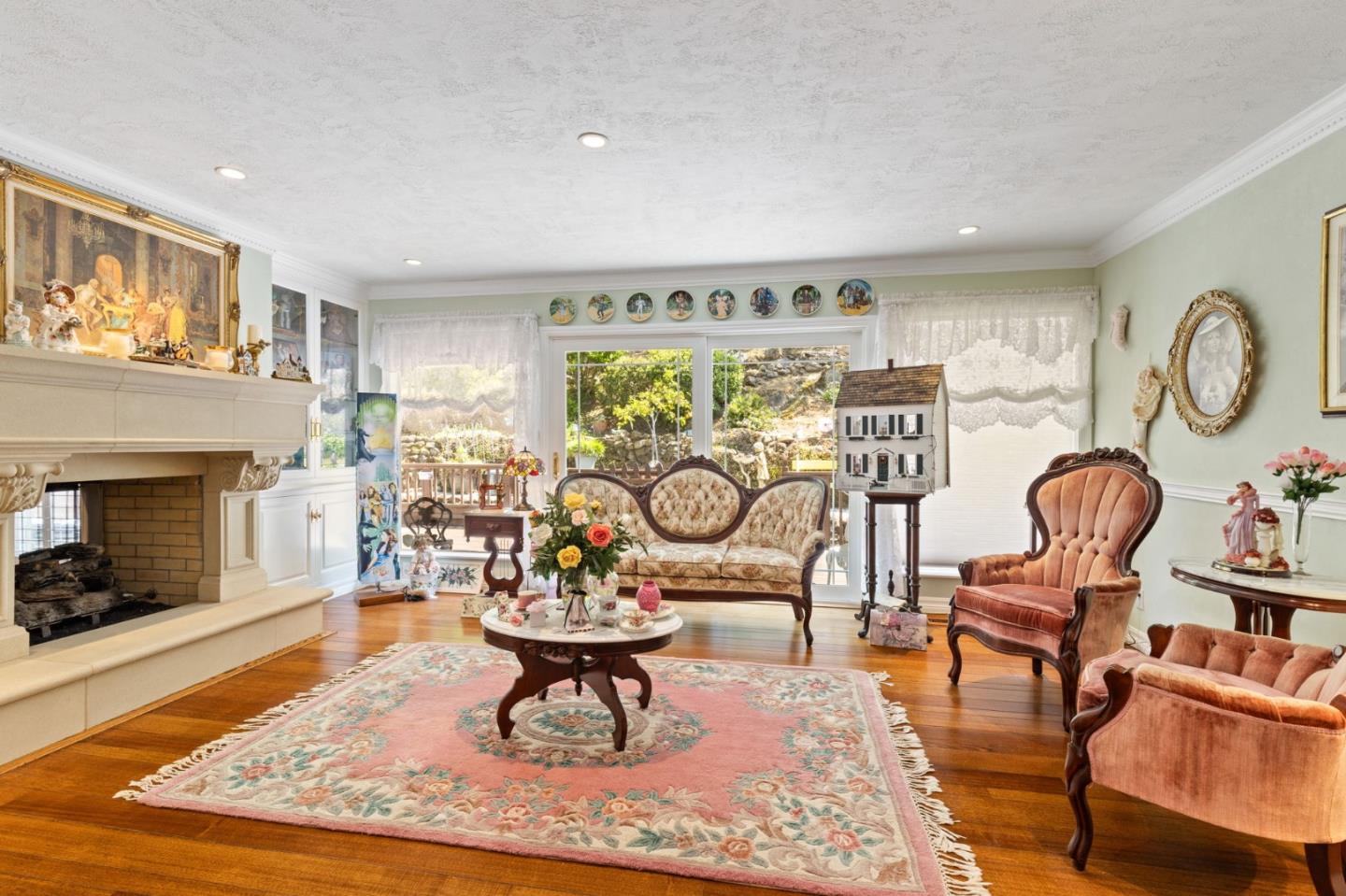 Detail Gallery Image 5 of 50 For 3155 Brittan Ave, San Carlos,  CA 94070 - 3 Beds | 2/1 Baths