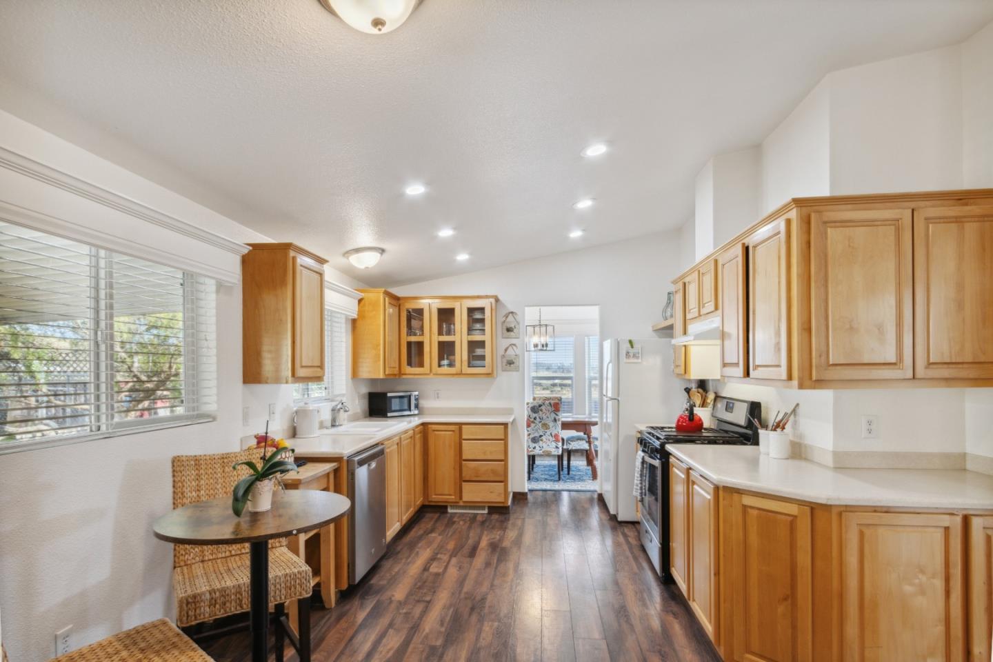 Detail Gallery Image 16 of 71 For 1900 Highway 1 #94,  Moss Landing,  CA 95039 - 3 Beds | 2 Baths