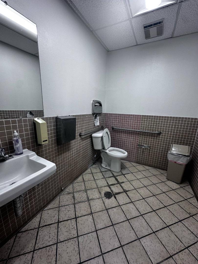 Detail Gallery Image 12 of 24 For 998 E El Camino Real, Sunnyvale,  CA 94087 - – Beds | – Baths