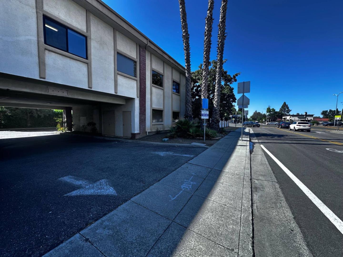 Detail Gallery Image 3 of 24 For 998 E El Camino Real, Sunnyvale,  CA 94087 - – Beds | – Baths
