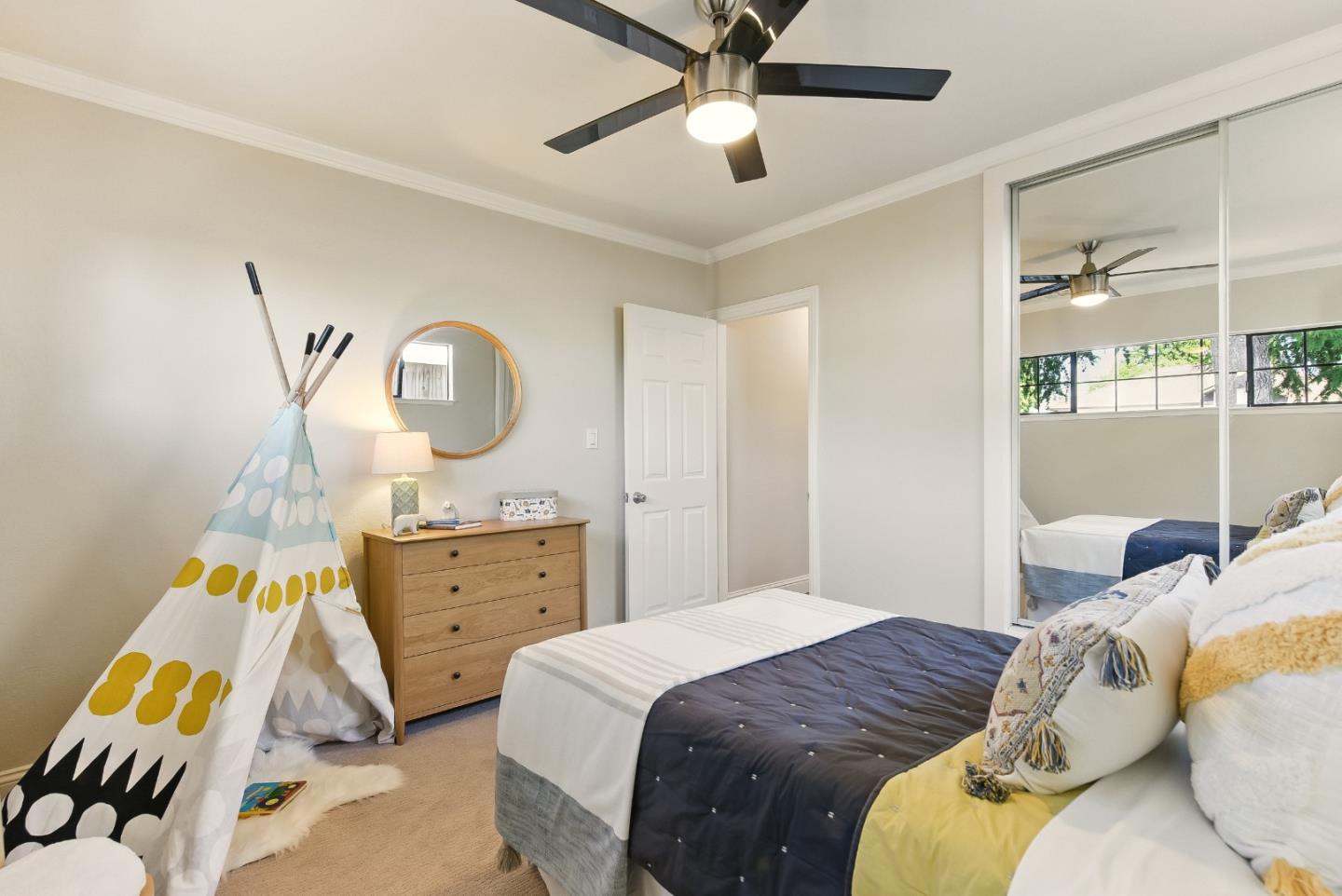 Detail Gallery Image 16 of 36 For 3406 Alameda De Las Pulgas, Menlo Park,  CA 94025 - 3 Beds | 2 Baths