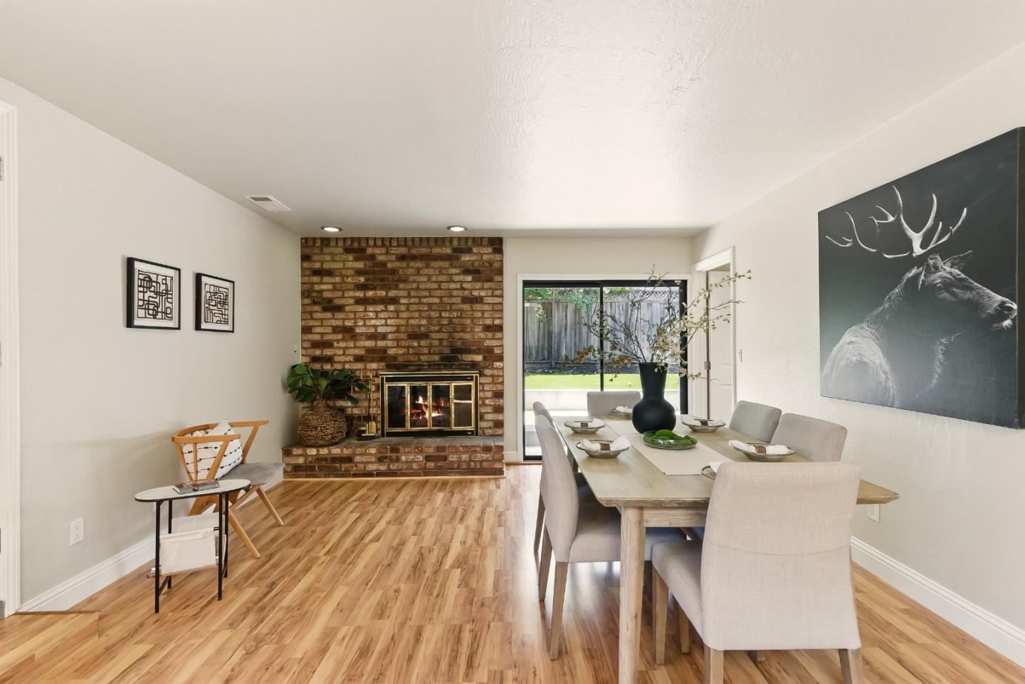 Detail Gallery Image 9 of 36 For 3406 Alameda De Las Pulgas, Menlo Park,  CA 94025 - 3 Beds | 2 Baths