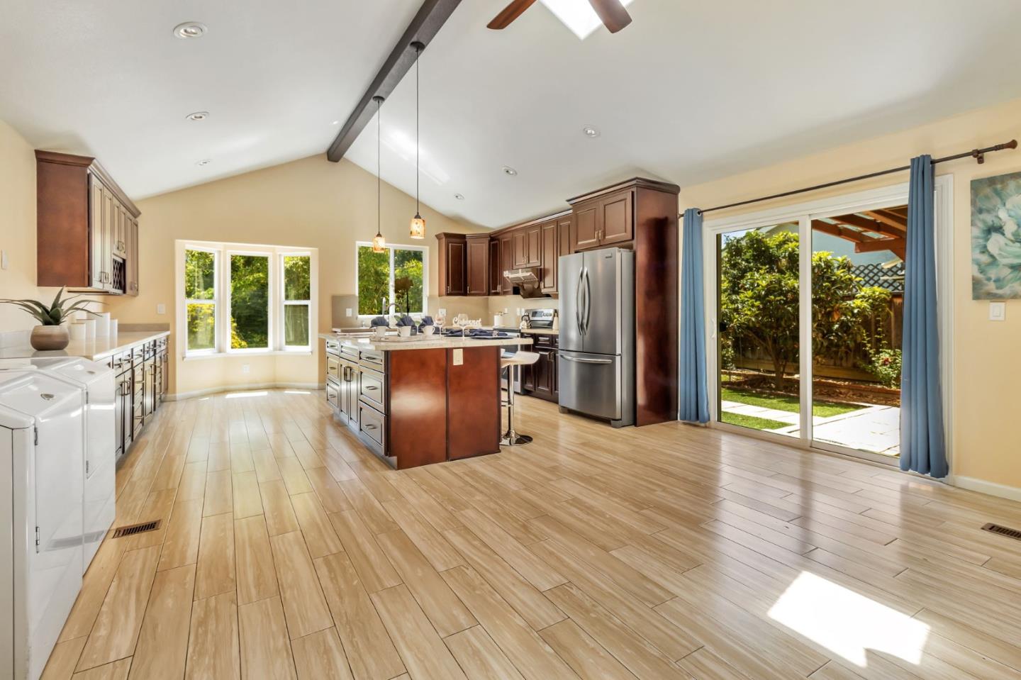 Detail Gallery Image 15 of 60 For 3514 Ramstad Dr, San Jose,  CA 95127 - 6 Beds | 3/1 Baths