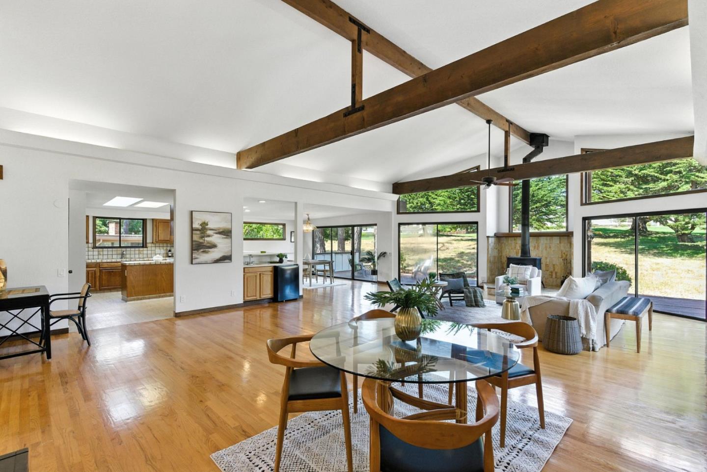 Detail Gallery Image 13 of 54 For 3033 Stevenson Dr, Pebble Beach,  CA 93953 - 2 Beds | 3/1 Baths