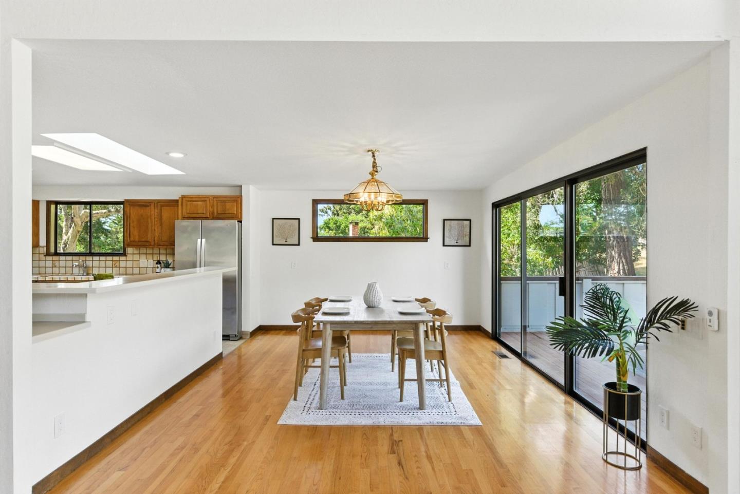 Detail Gallery Image 15 of 54 For 3033 Stevenson Dr, Pebble Beach,  CA 93953 - 2 Beds | 3/1 Baths