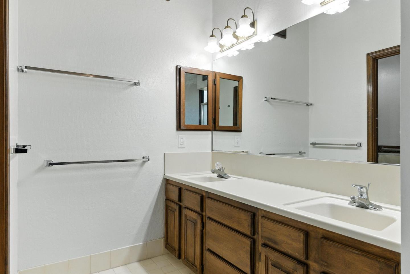 Detail Gallery Image 26 of 54 For 3033 Stevenson Dr, Pebble Beach,  CA 93953 - 2 Beds | 3/1 Baths