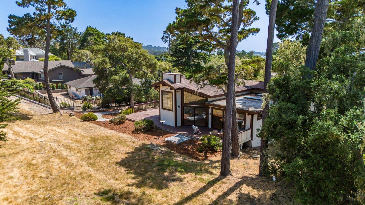 Detail Gallery Image 44 of 54 For 3033 Stevenson Dr, Pebble Beach,  CA 93953 - 2 Beds | 3/1 Baths