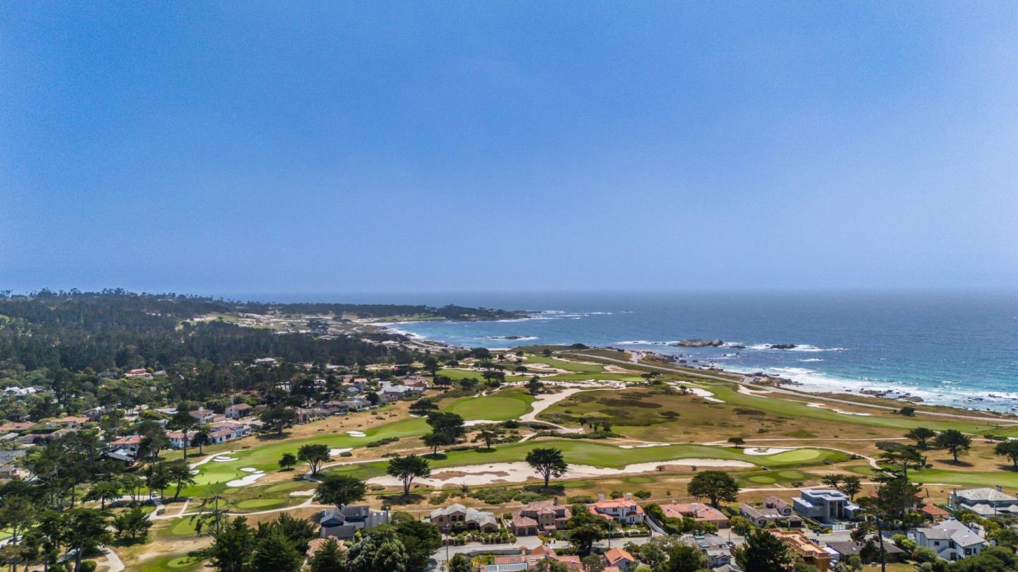 Detail Gallery Image 46 of 54 For 3033 Stevenson Dr, Pebble Beach,  CA 93953 - 2 Beds | 3/1 Baths