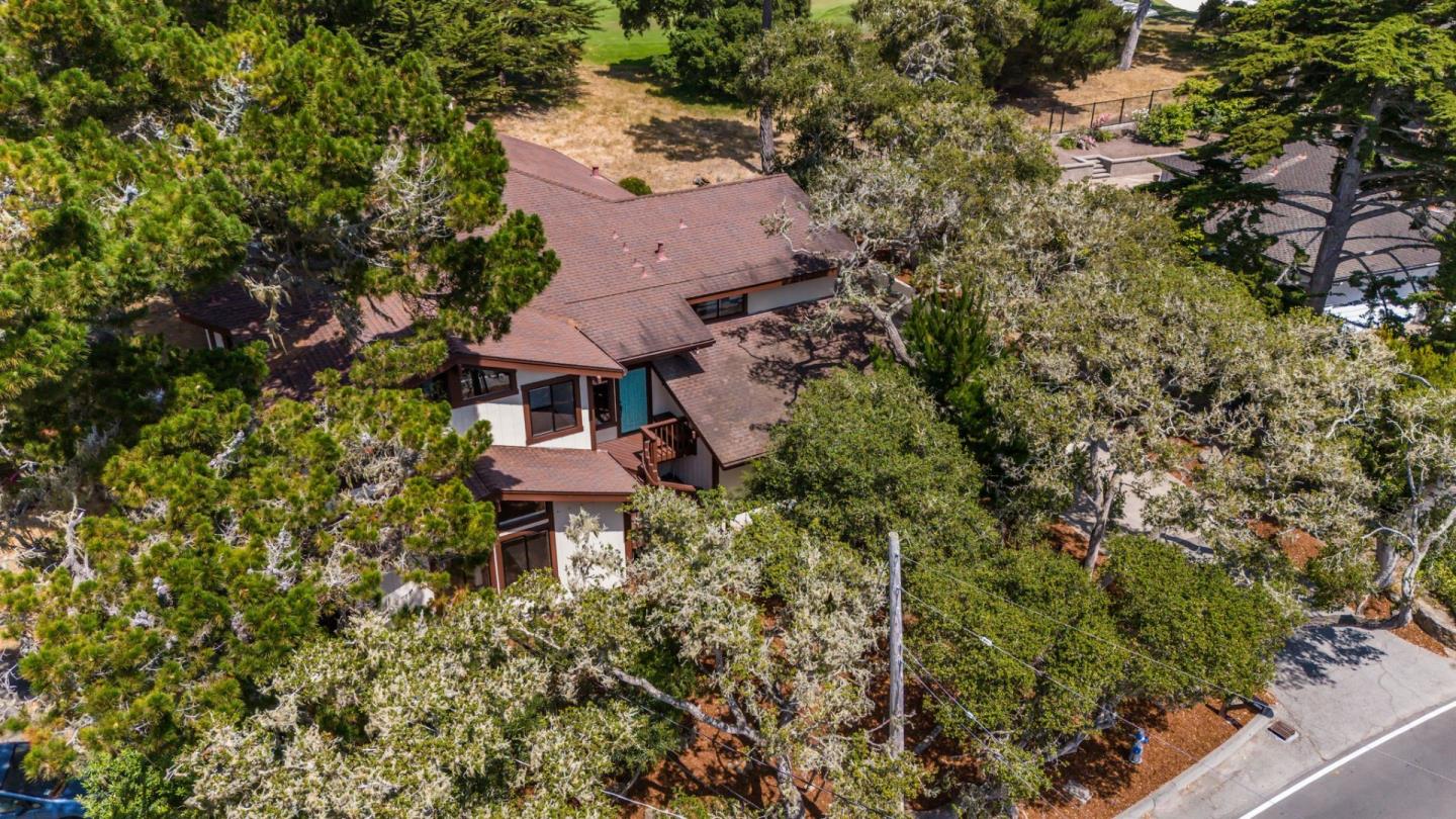 Detail Gallery Image 48 of 54 For 3033 Stevenson Dr, Pebble Beach,  CA 93953 - 2 Beds | 3/1 Baths
