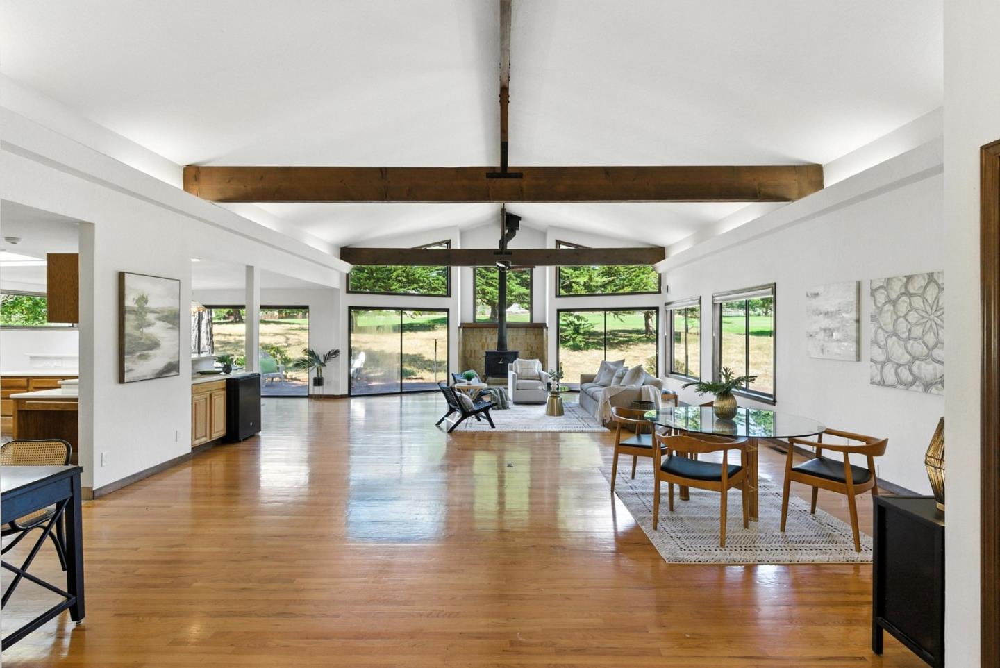 Detail Gallery Image 9 of 54 For 3033 Stevenson Dr, Pebble Beach,  CA 93953 - 2 Beds | 3/1 Baths