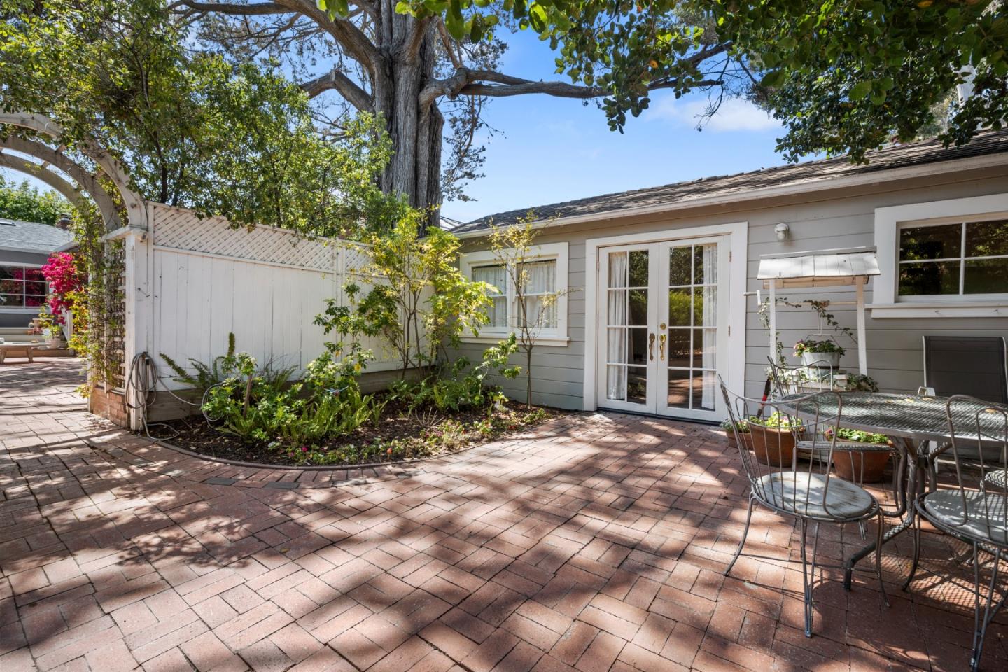 Detail Gallery Image 4 of 14 For 3031 Flores St, San Mateo,  CA 94403 - 0 Beds | 1 Baths