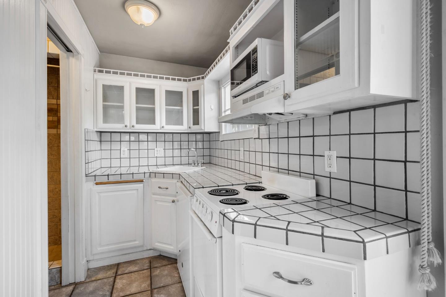 Detail Gallery Image 7 of 14 For 3031 Flores St, San Mateo,  CA 94403 - 0 Beds | 1 Baths
