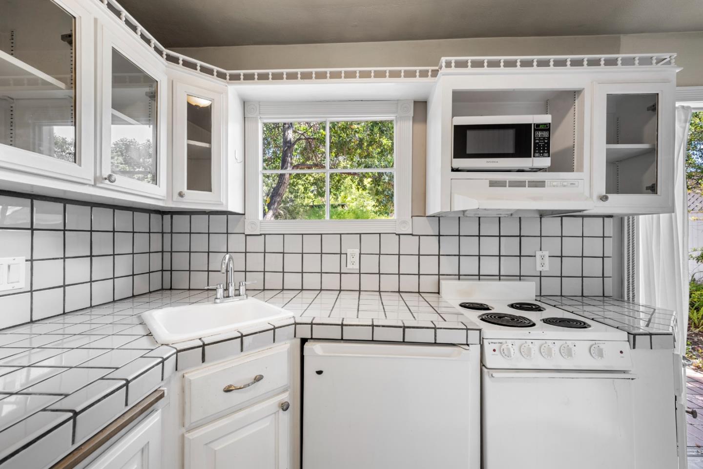 Detail Gallery Image 8 of 14 For 3031 Flores St, San Mateo,  CA 94403 - 0 Beds | 1 Baths