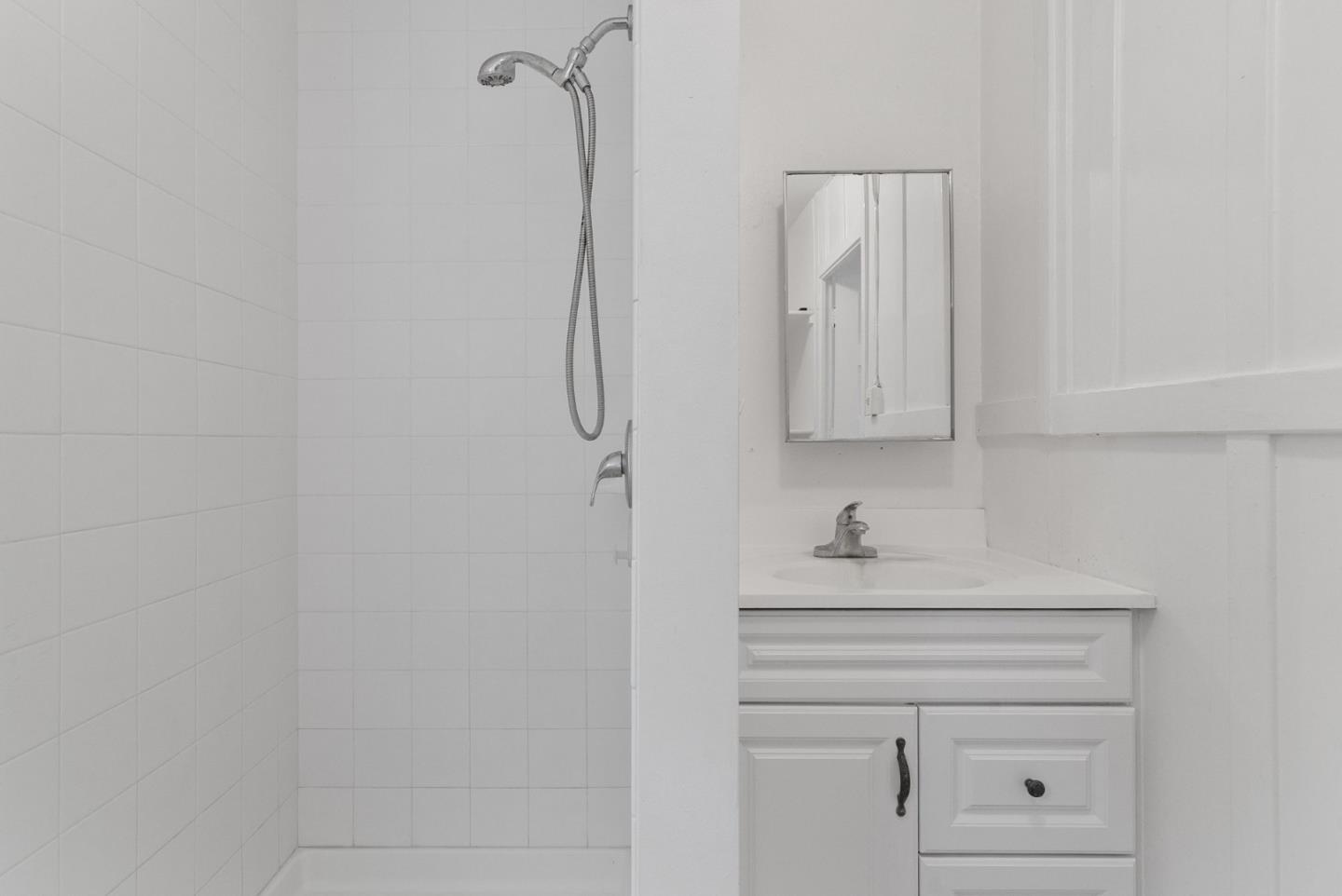 Detail Gallery Image 24 of 44 For 202 Hollister Ave, Capitola,  CA 95010 - 2 Beds | 2 Baths