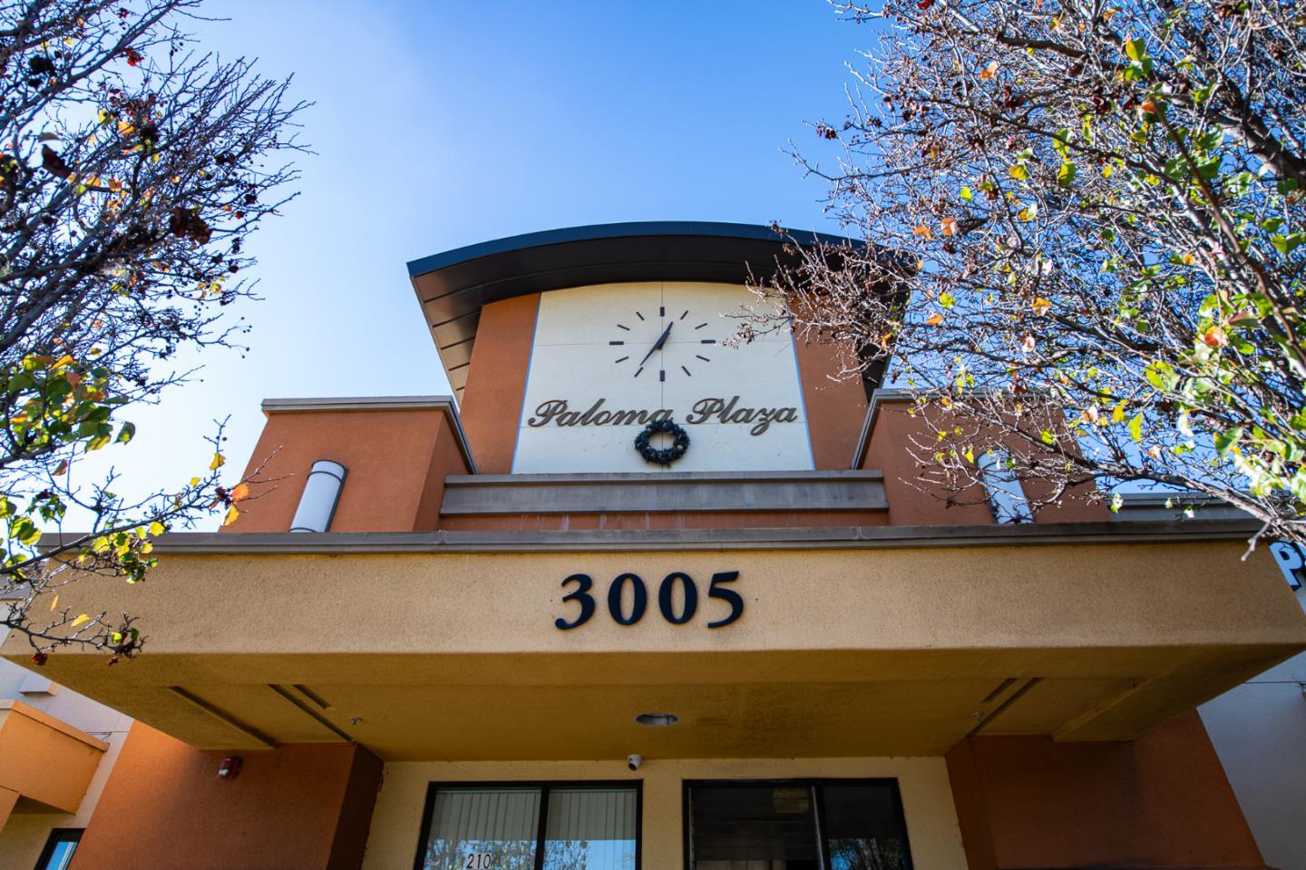 Detail Gallery Image 4 of 25 For 3005 Silver Creek Rd, San Jose,  CA 95121 - – Beds | – Baths