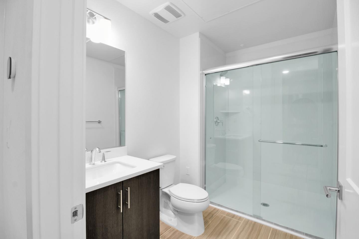 Detail Gallery Image 10 of 47 For 45349 Tom Blalock St #101,  Fremont,  CA 94539 - 4 Beds | 3/1 Baths