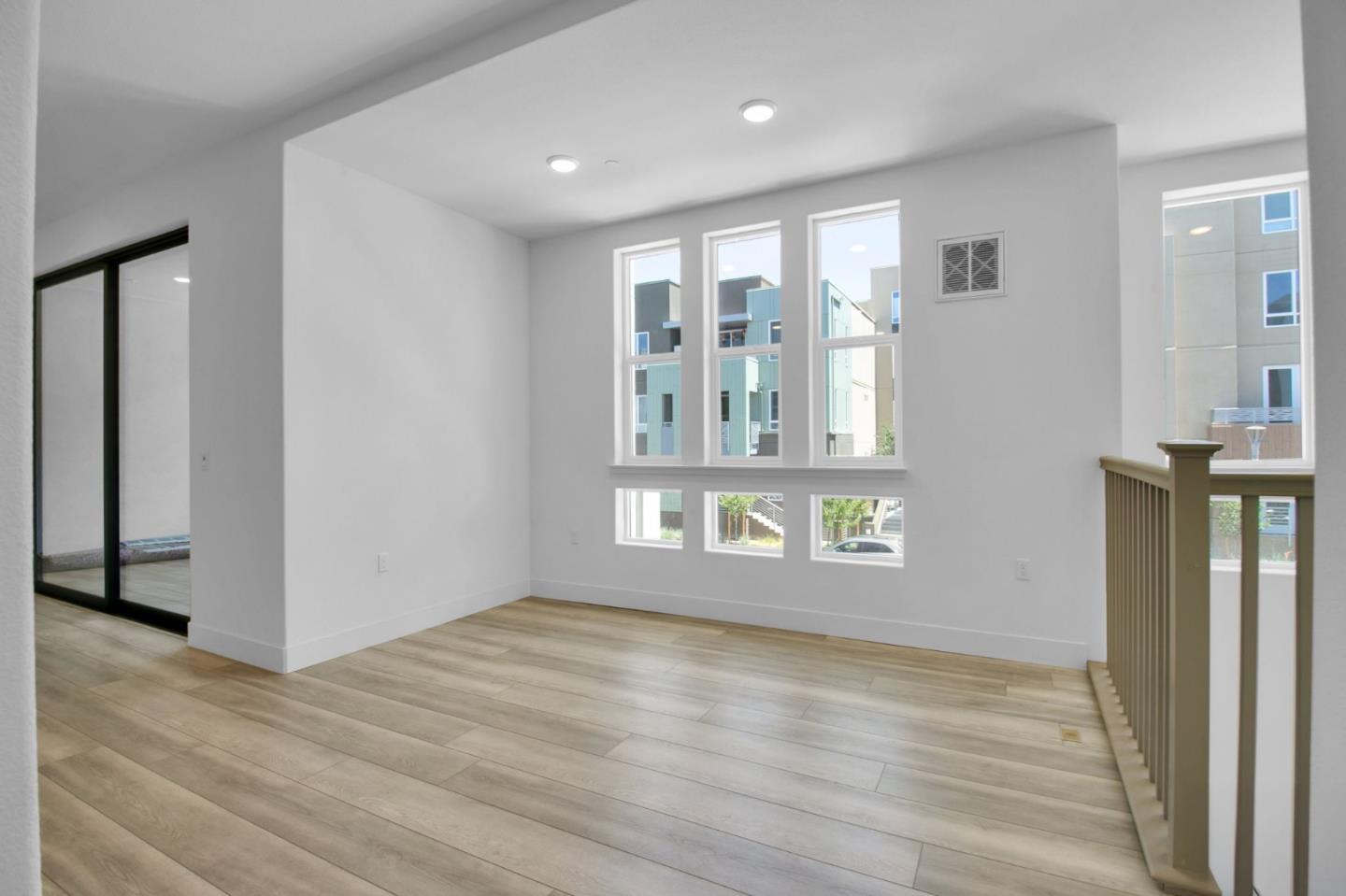Detail Gallery Image 19 of 47 For 45349 Tom Blalock St #101,  Fremont,  CA 94539 - 4 Beds | 3/1 Baths