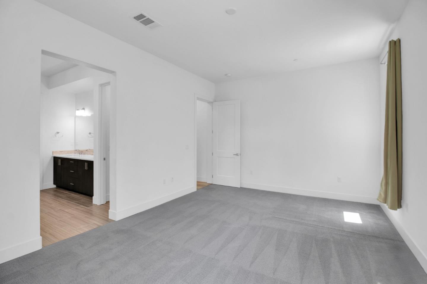 Detail Gallery Image 22 of 47 For 45349 Tom Blalock St #101,  Fremont,  CA 94539 - 4 Beds | 3/1 Baths