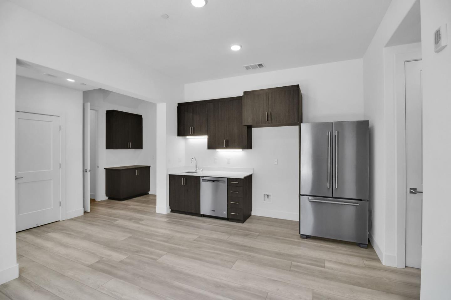 Detail Gallery Image 27 of 47 For 45349 Tom Blalock St #101,  Fremont,  CA 94539 - 4 Beds | 3/1 Baths