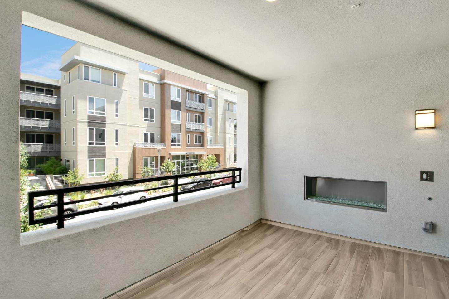 Detail Gallery Image 5 of 47 For 45349 Tom Blalock St #101,  Fremont,  CA 94539 - 4 Beds | 3/1 Baths