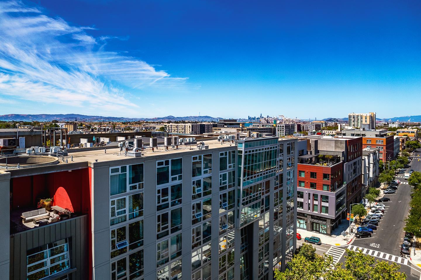 311 Oak Street, Oakland, California 94607, 2 Bedrooms Bedrooms, ,2 BathroomsBathrooms,Residential,For Sale,311 Oak Street,ML82009951