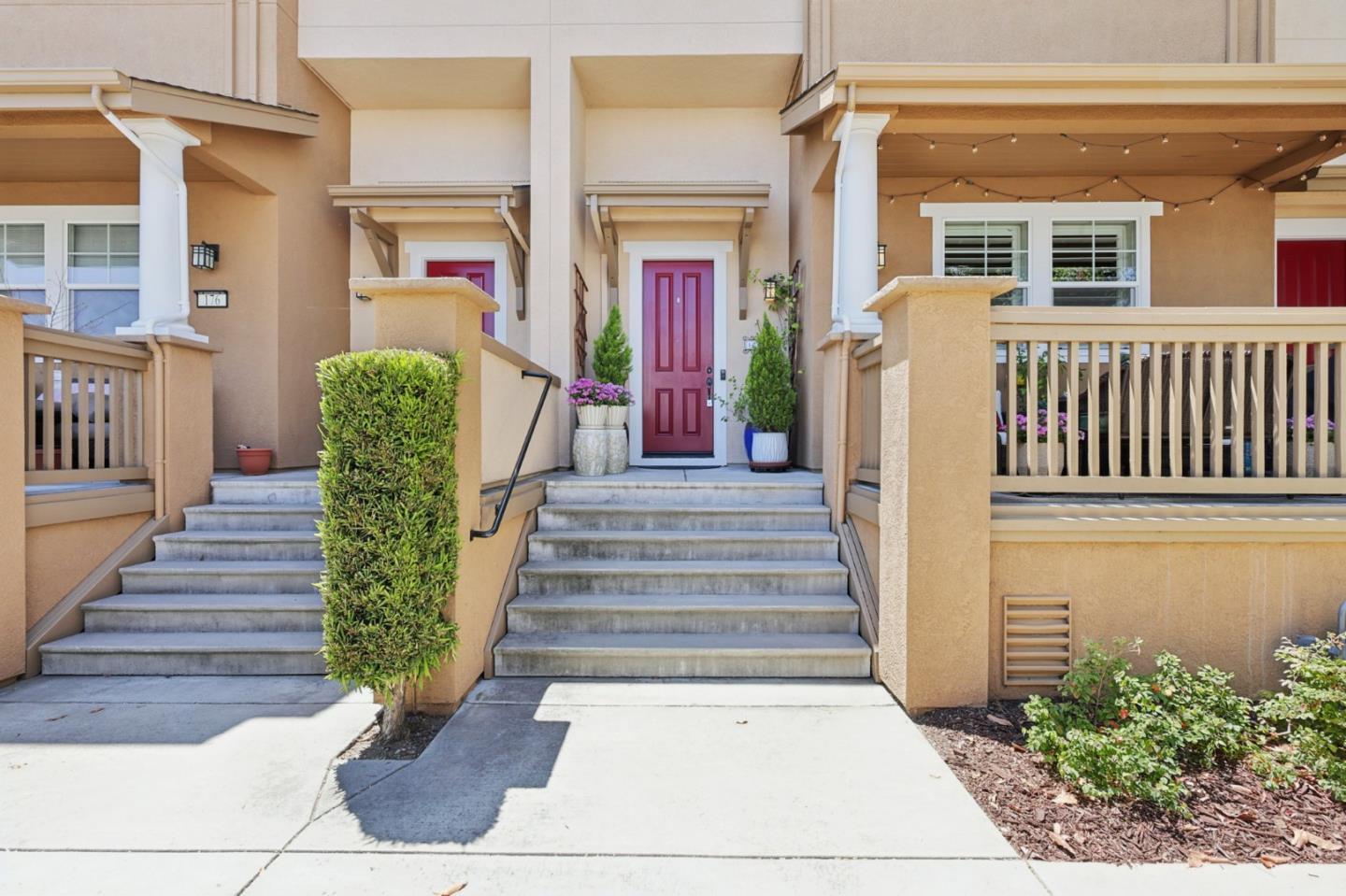 Detail Gallery Image 2 of 21 For 178 Salmar Ter, Campbell,  CA 95008 - 3 Beds | 2/1 Baths