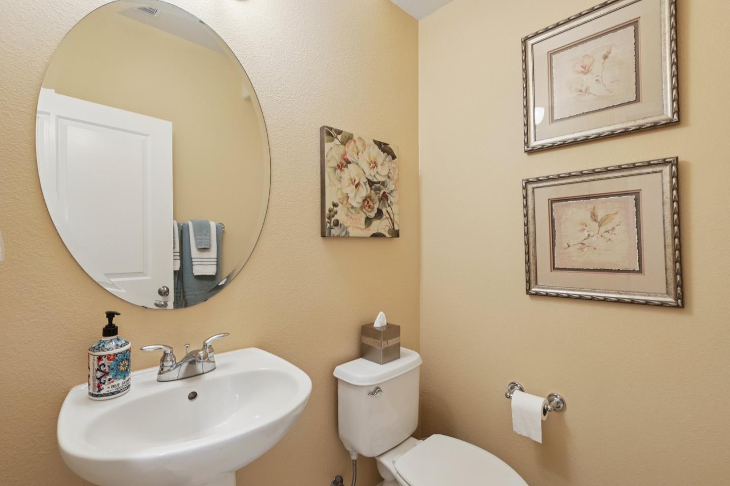 Detail Gallery Image 8 of 21 For 178 Salmar Ter, Campbell,  CA 95008 - 3 Beds | 2/1 Baths