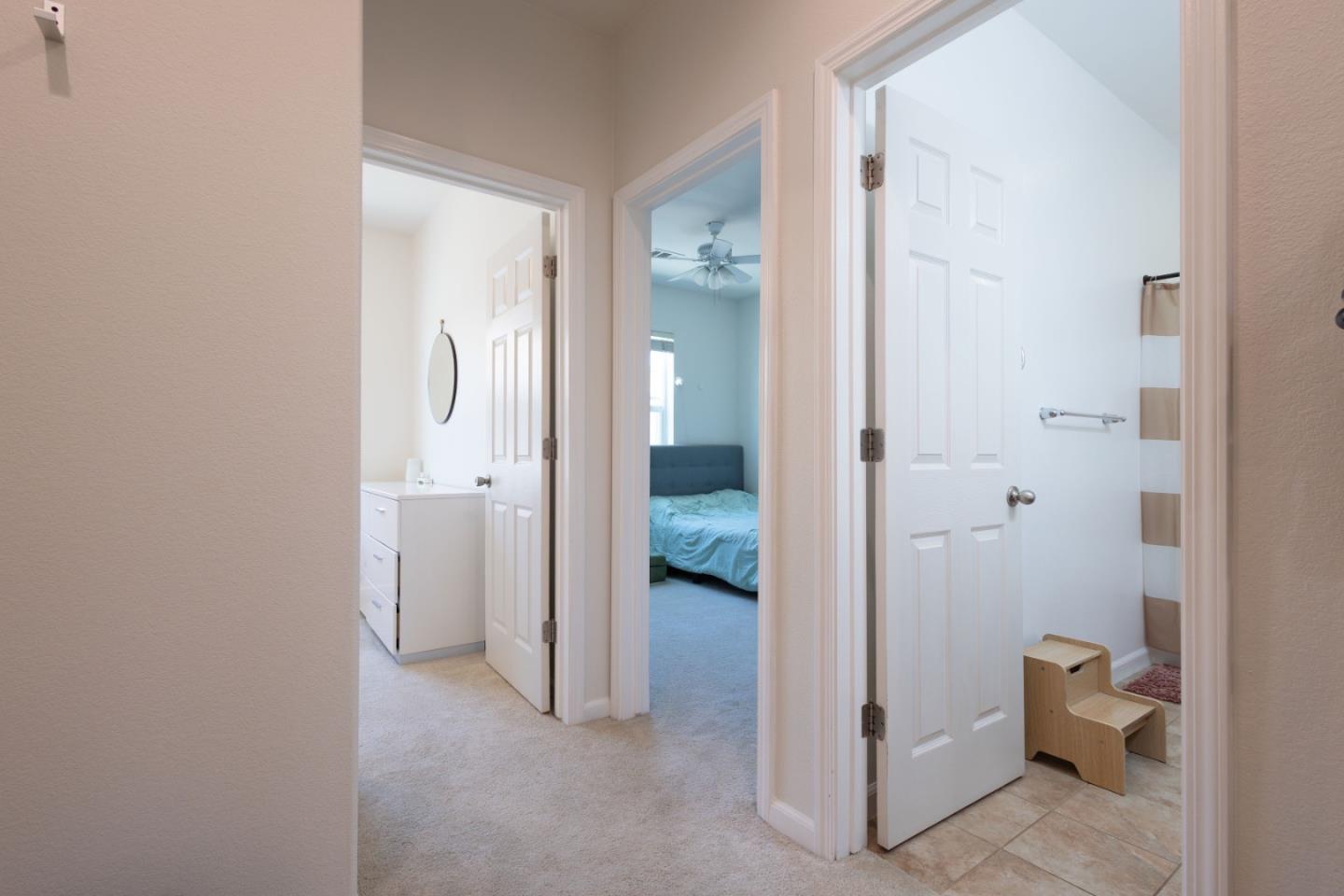 Detail Gallery Image 15 of 38 For 2725 Lavender Ter, San Jose,  CA 95111 - 3 Beds | 2/1 Baths