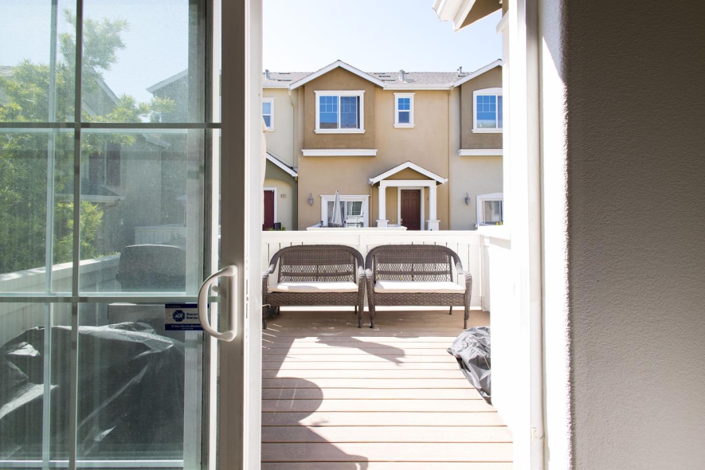 Detail Gallery Image 5 of 38 For 2725 Lavender Ter, San Jose,  CA 95111 - 3 Beds | 2/1 Baths