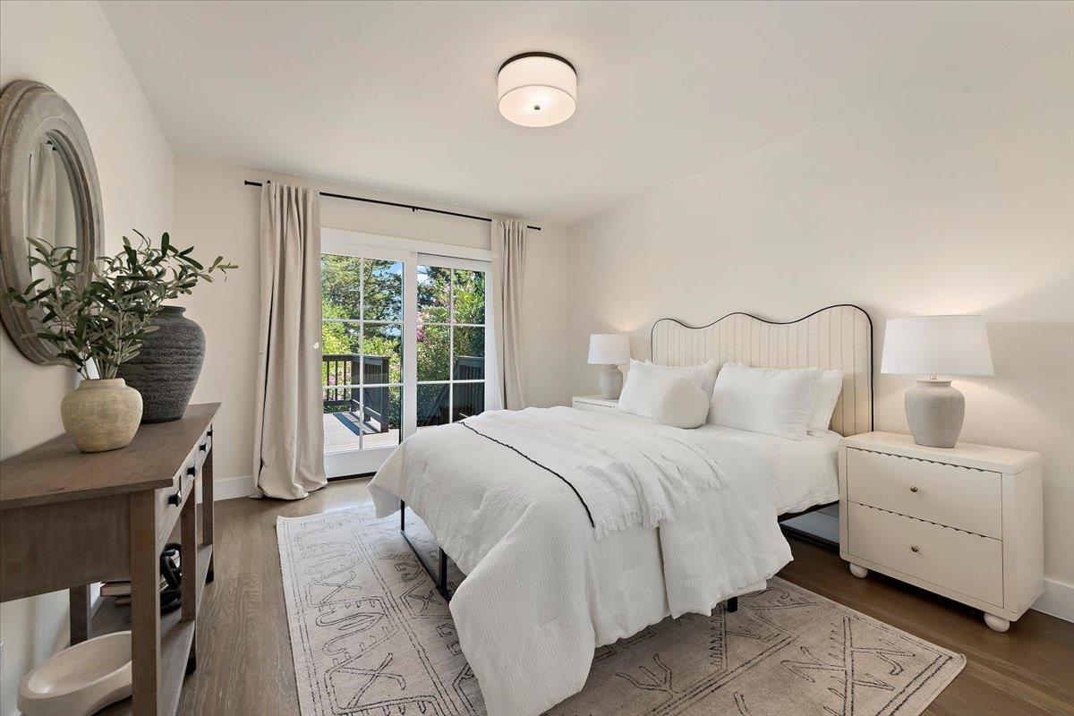 Detail Gallery Image 11 of 29 For 333 Oakview Dr, San Carlos,  CA 94070 - 3 Beds | 2/1 Baths