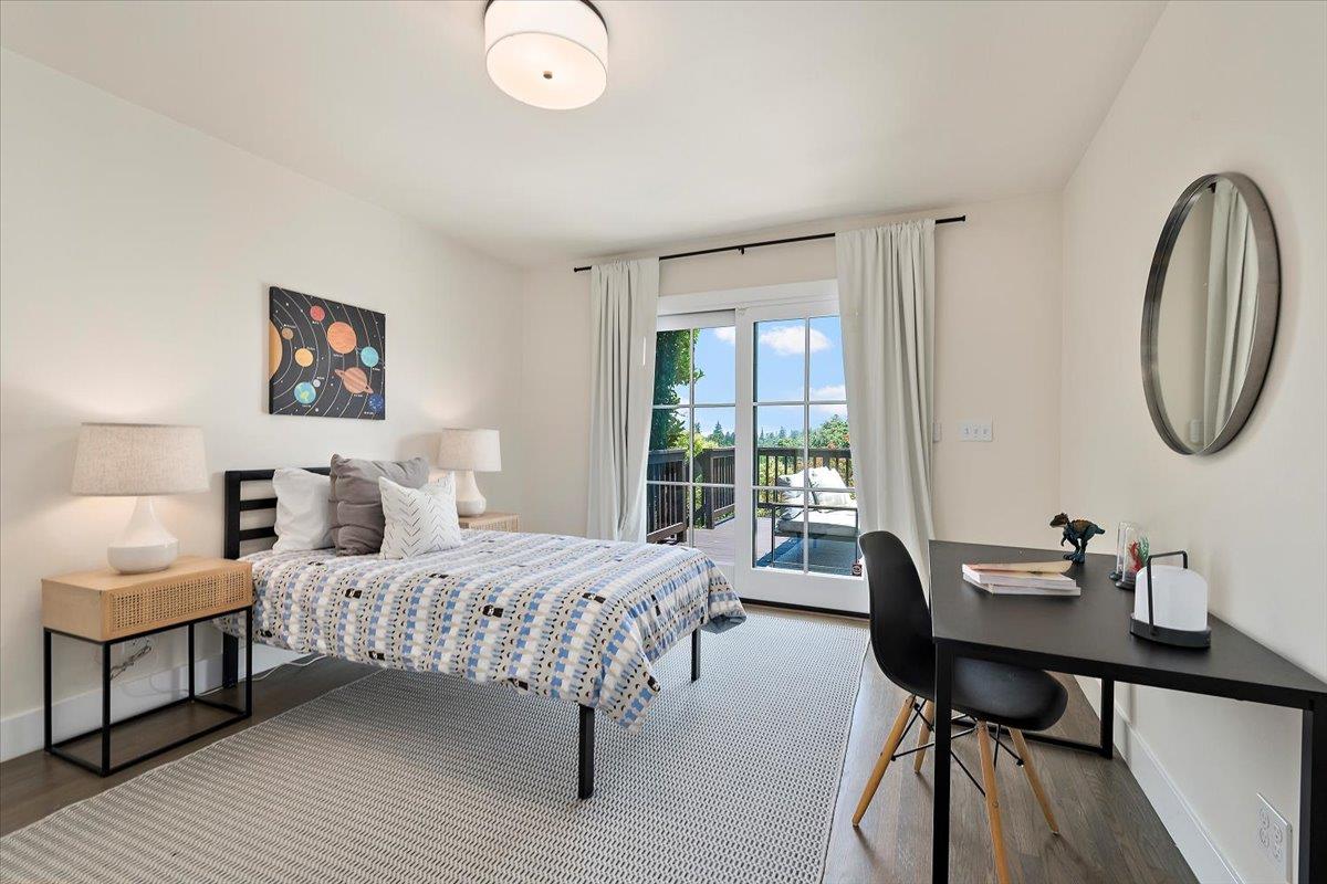 Detail Gallery Image 16 of 29 For 333 Oakview Dr, San Carlos,  CA 94070 - 3 Beds | 2/1 Baths