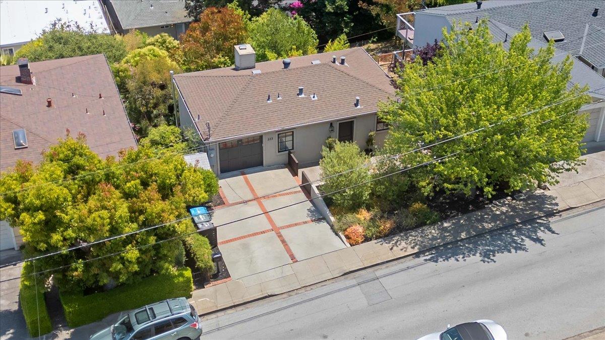 Detail Gallery Image 23 of 29 For 333 Oakview Dr, San Carlos,  CA 94070 - 3 Beds | 2/1 Baths