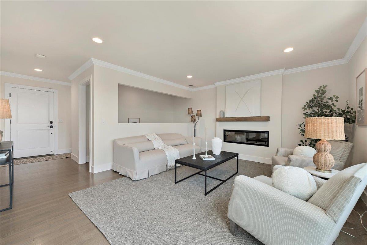 Detail Gallery Image 6 of 29 For 333 Oakview Dr, San Carlos,  CA 94070 - 3 Beds | 2/1 Baths