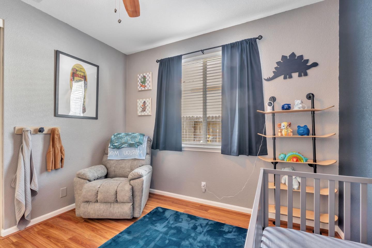 Detail Gallery Image 24 of 37 For 2072 Maximillian Ct, Los Banos,  CA 93635 - 4 Beds | 2/1 Baths
