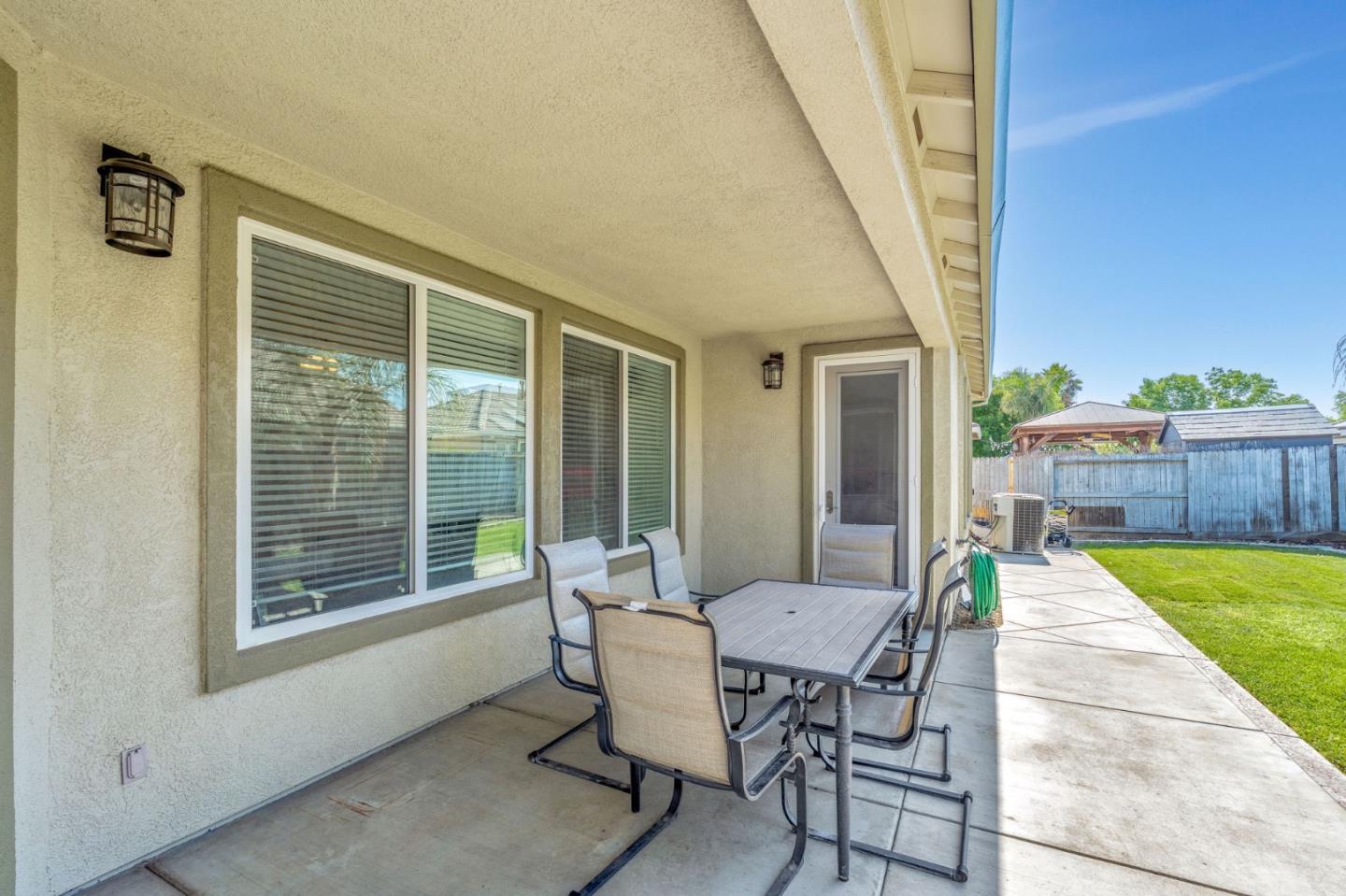 Detail Gallery Image 31 of 37 For 2072 Maximillian Ct, Los Banos,  CA 93635 - 4 Beds | 2/1 Baths