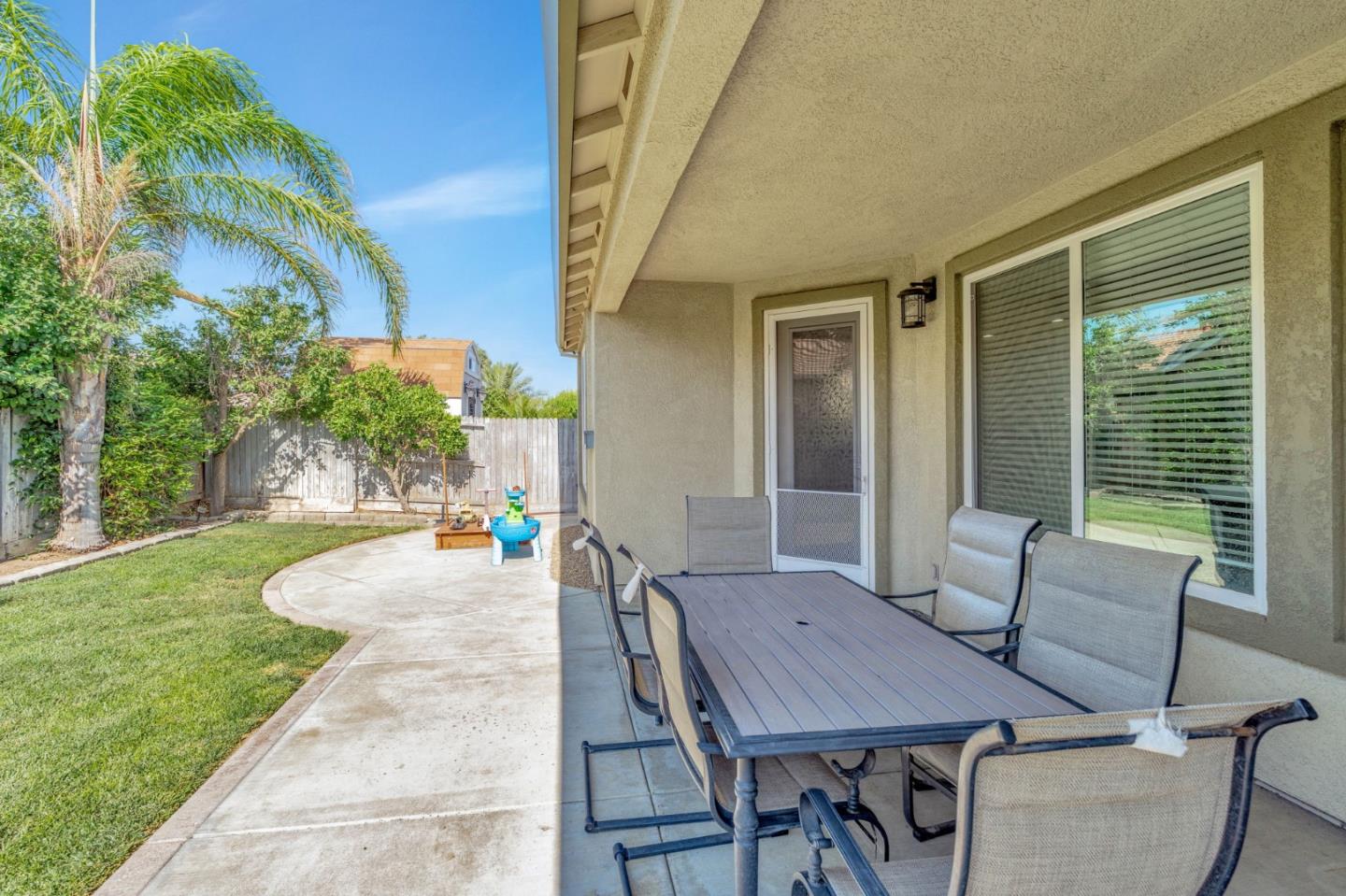 Detail Gallery Image 32 of 37 For 2072 Maximillian Ct, Los Banos,  CA 93635 - 4 Beds | 2/1 Baths