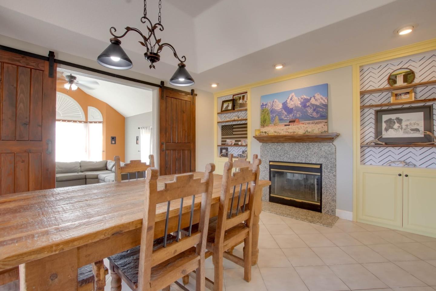 Detail Gallery Image 23 of 57 For 160 Tevis Trl, Hollister,  CA 95023 - 4 Beds | 3 Baths