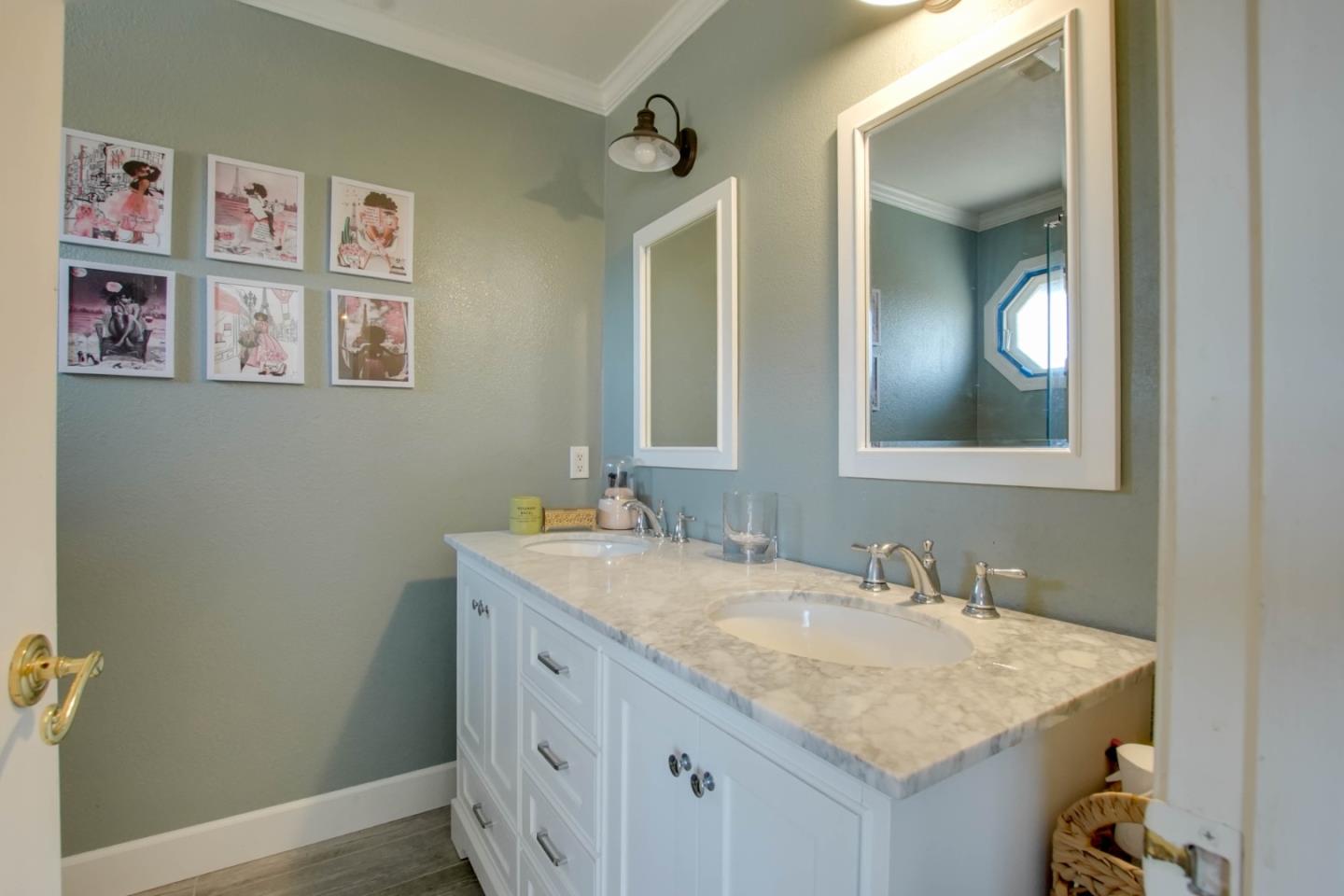 Detail Gallery Image 31 of 57 For 160 Tevis Trl, Hollister,  CA 95023 - 4 Beds | 3 Baths