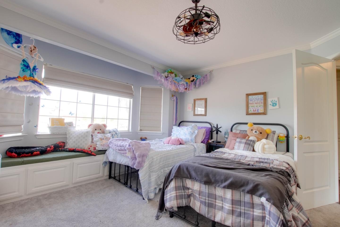 Detail Gallery Image 33 of 57 For 160 Tevis Trl, Hollister,  CA 95023 - 4 Beds | 3 Baths
