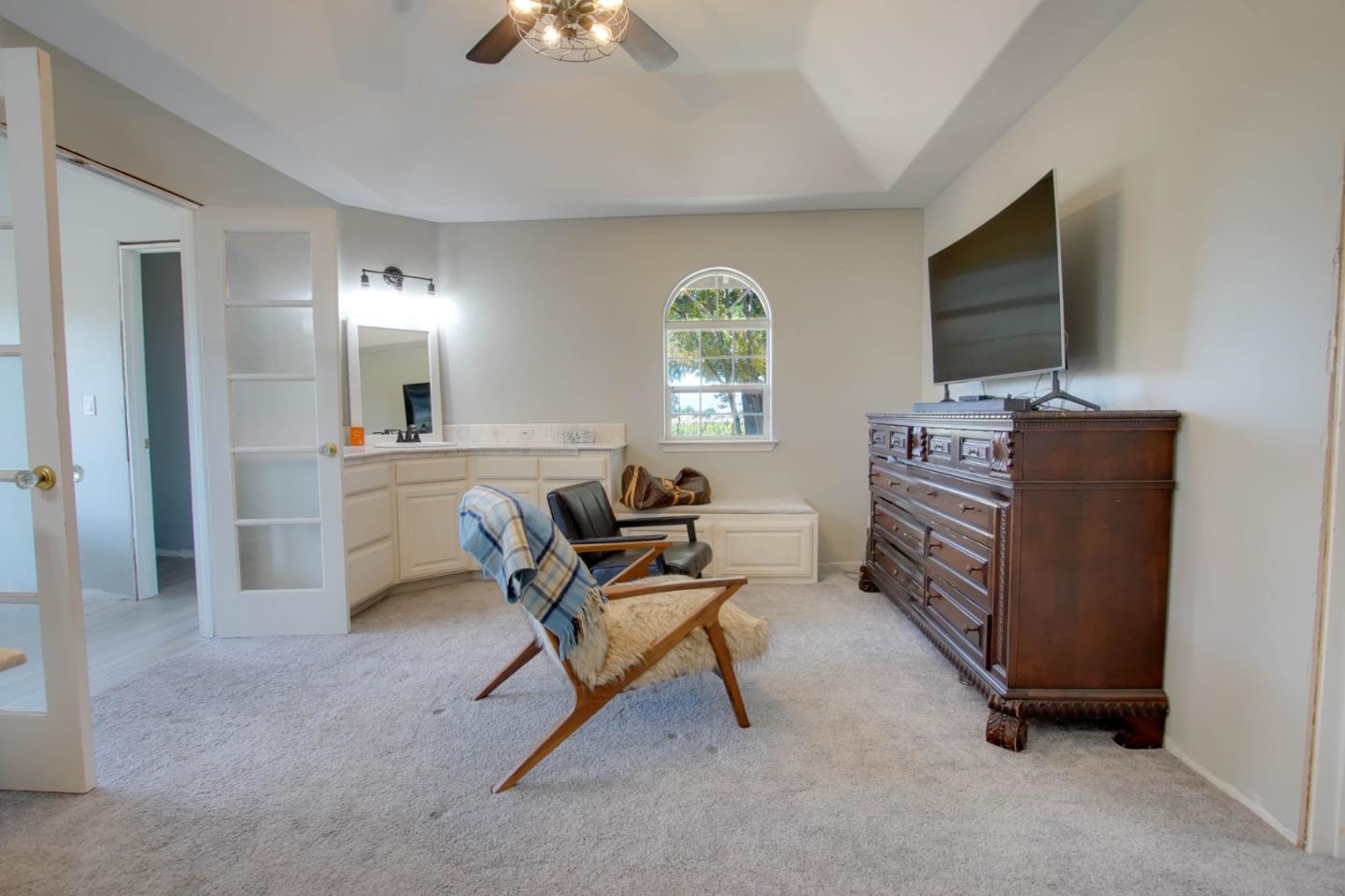 Detail Gallery Image 38 of 57 For 160 Tevis Trl, Hollister,  CA 95023 - 4 Beds | 3 Baths