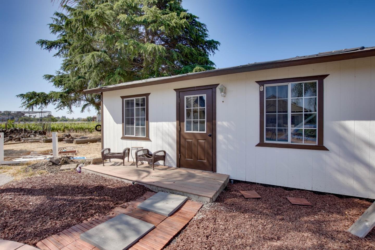 Detail Gallery Image 53 of 57 For 160 Tevis Trl, Hollister,  CA 95023 - 4 Beds | 3 Baths