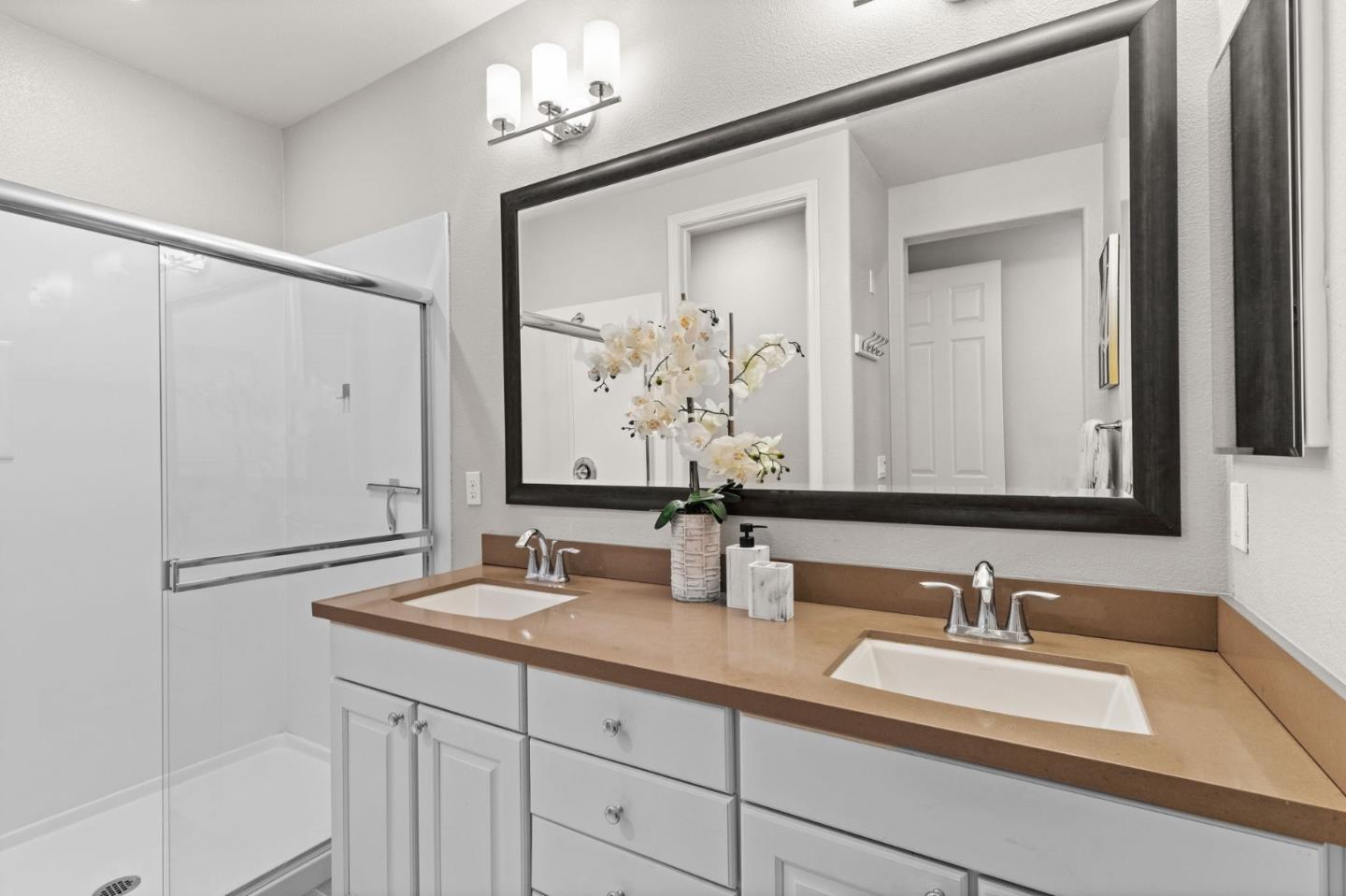 Detail Gallery Image 19 of 39 For 629 Barcelona Loop, Milpitas,  CA 95035 - 3 Beds | 3 Baths
