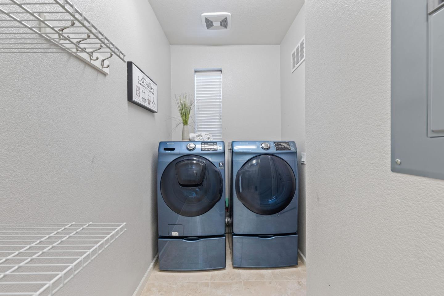 Detail Gallery Image 24 of 39 For 629 Barcelona Loop, Milpitas,  CA 95035 - 3 Beds | 3 Baths
