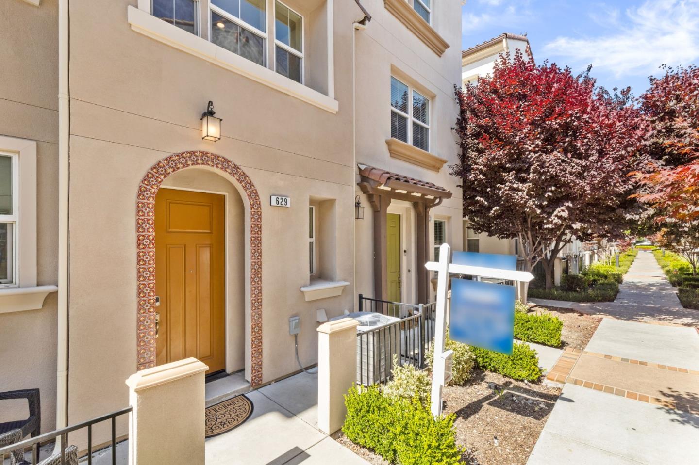 Detail Gallery Image 3 of 39 For 629 Barcelona Loop, Milpitas,  CA 95035 - 3 Beds | 3 Baths