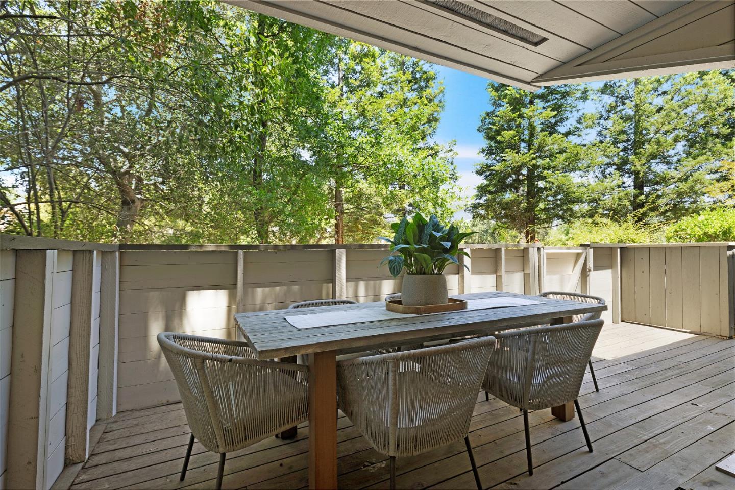 109 Oakland Place, Los Gatos, California 95032, 4 Bedrooms Bedrooms, ,2 BathroomsBathrooms,Residential,For Sale,109 Oakland Place,ML82009985