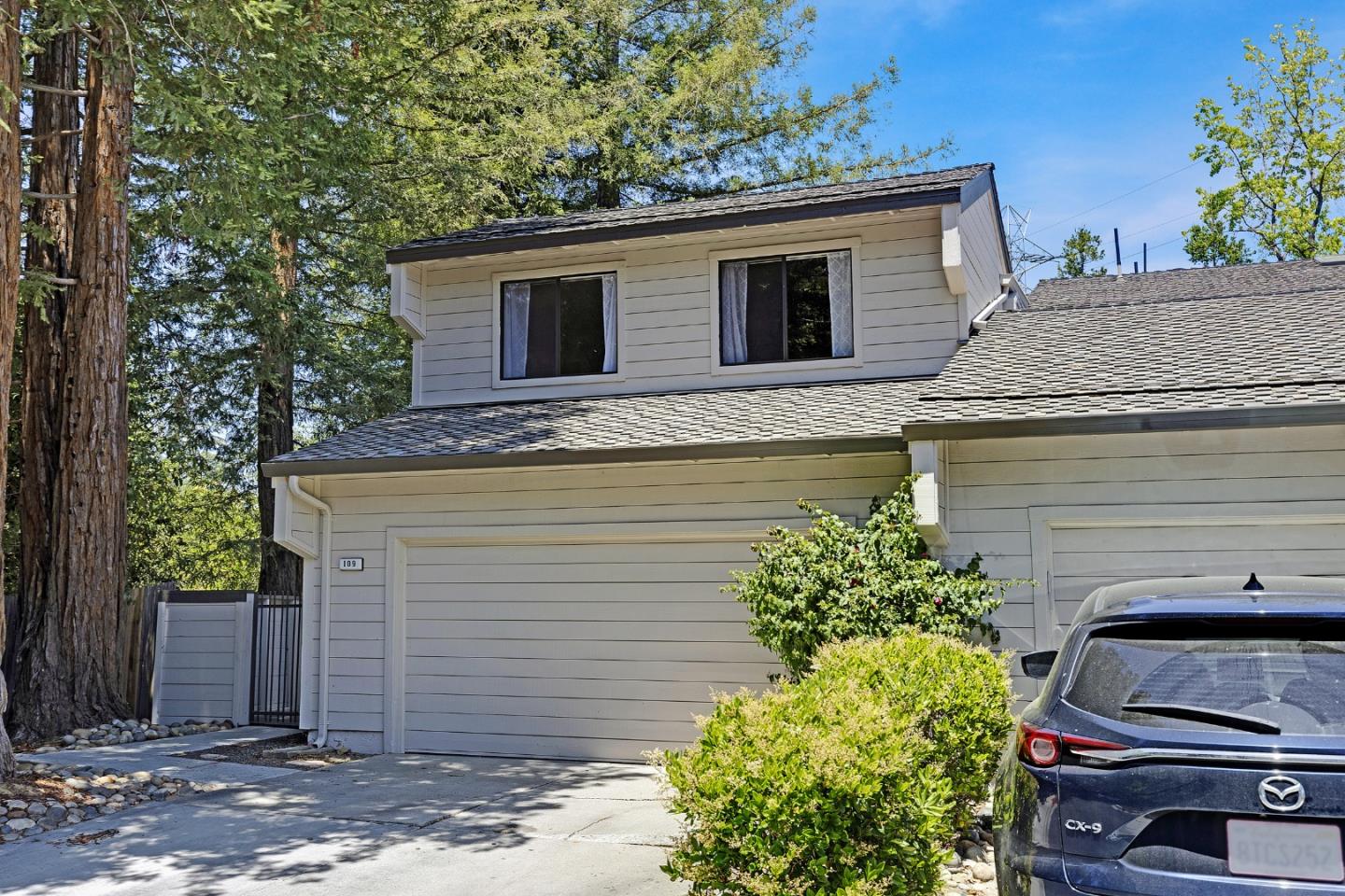 109 Oakland Place, Los Gatos, California 95032, 4 Bedrooms Bedrooms, ,2 BathroomsBathrooms,Residential,For Sale,109 Oakland Place,ML82009985