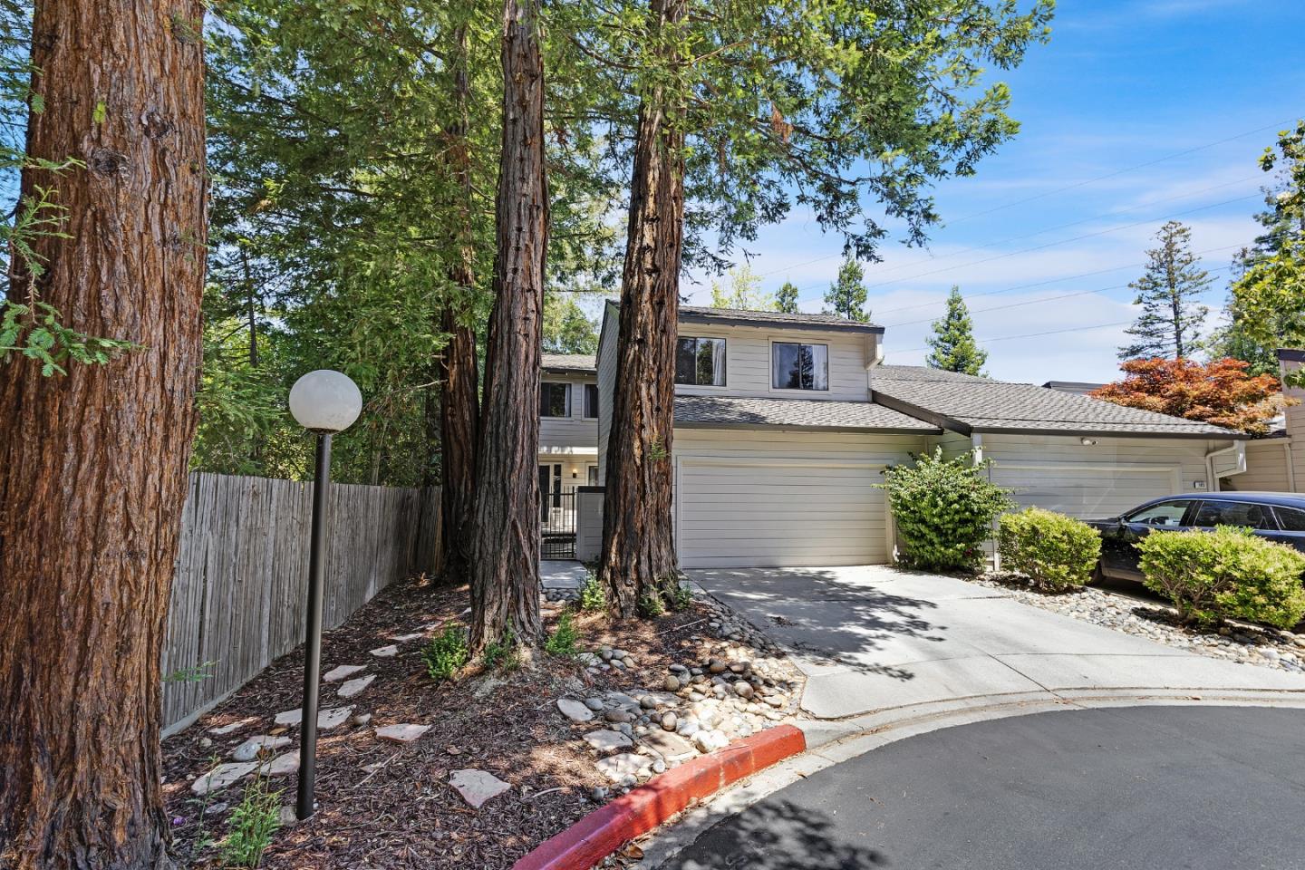 109 Oakland Place, Los Gatos, California 95032, 4 Bedrooms Bedrooms, ,2 BathroomsBathrooms,Residential,For Sale,109 Oakland Place,ML82009985
